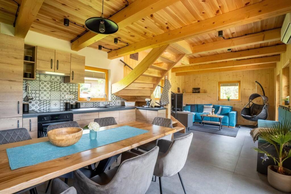Вилла A Nest Under The Karawanks Жировница Экстерьер фото
